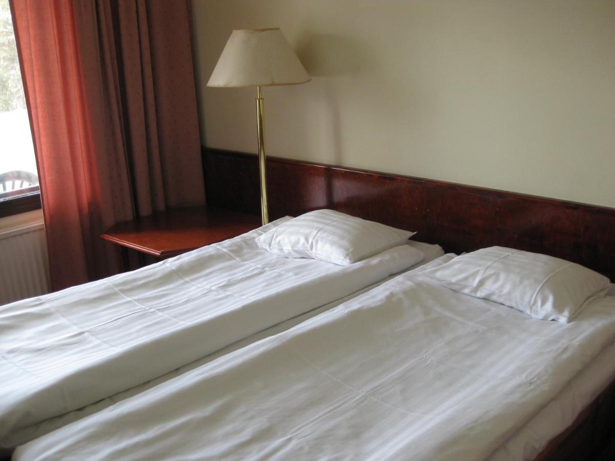 Hotel & Hostel Tallukka Asikkala  エクステリア 写真